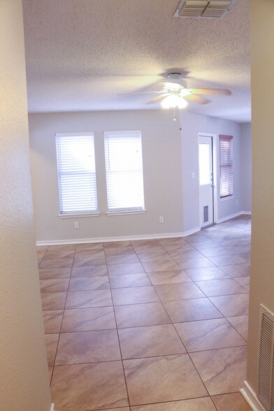 Entry Hall/Living Room - 1013 Cupertino St