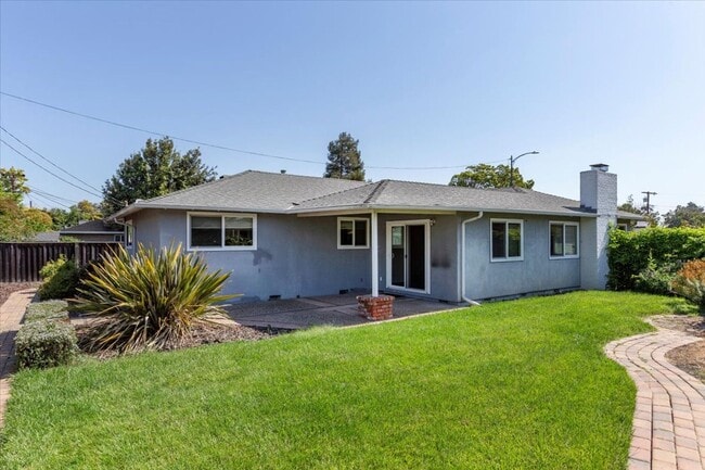 Building Photo - Great Sunnyvale Home