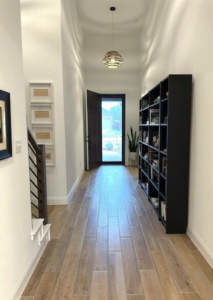 Building Photo - 108 Jasmine Ln