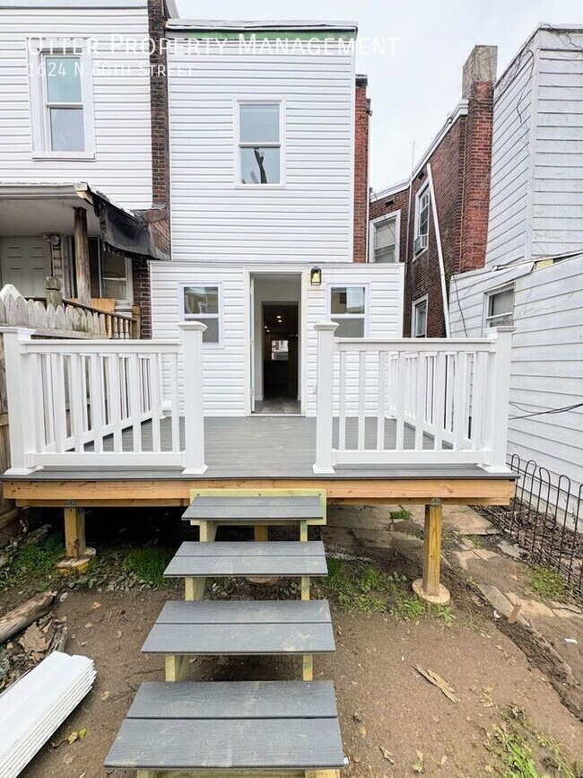 Building Photo - 1624 N 60th St