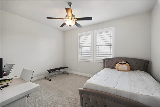 Building Photo - 26 Argosy Bend Pl