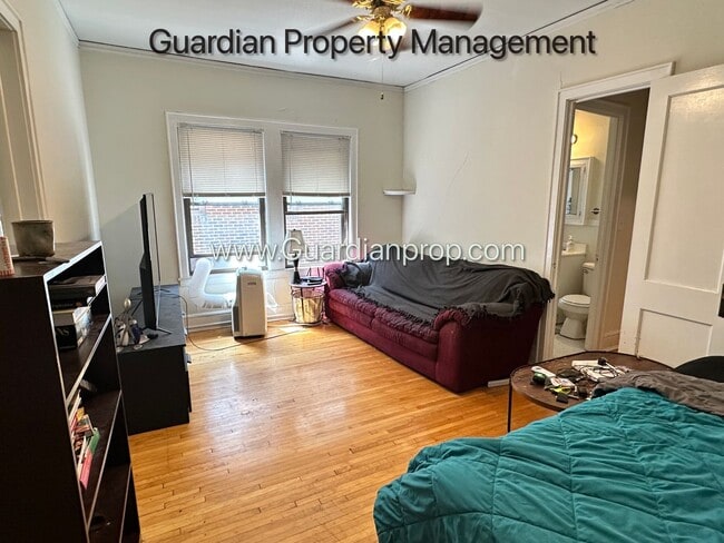 Building Photo - Studio Lakes Uptown Apartment, Blocks from...