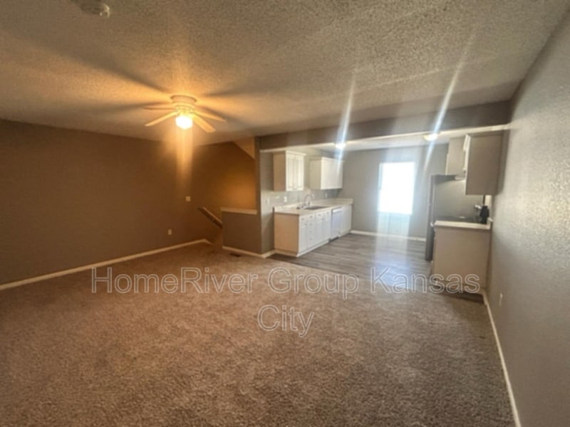 Building Photo - 5631 N Northwood Terrace