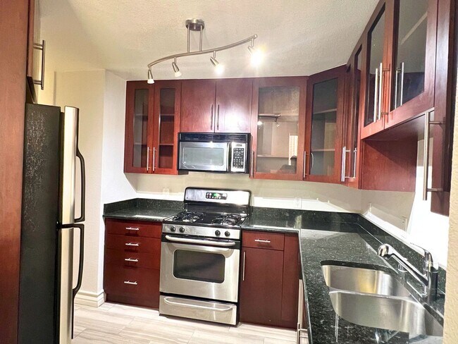 Building Photo - Meridian - Unfurnished 1 Bed | 1 Bath Luxu...