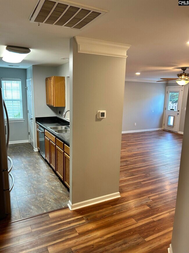 Building Photo - 168 Regency Dr