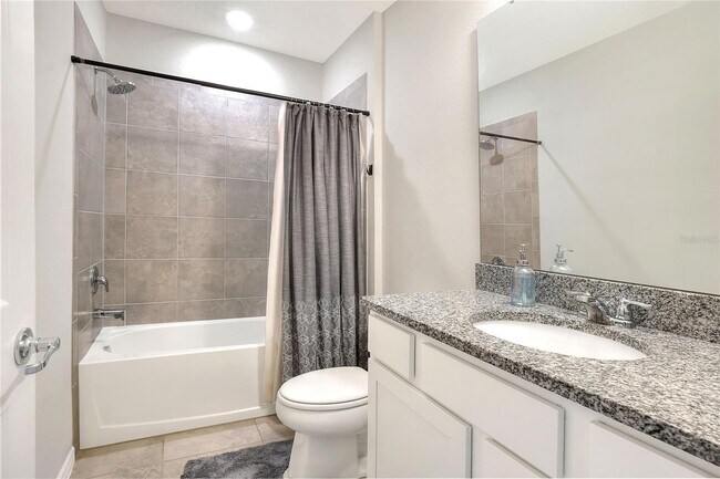 Building Photo - Aspen House