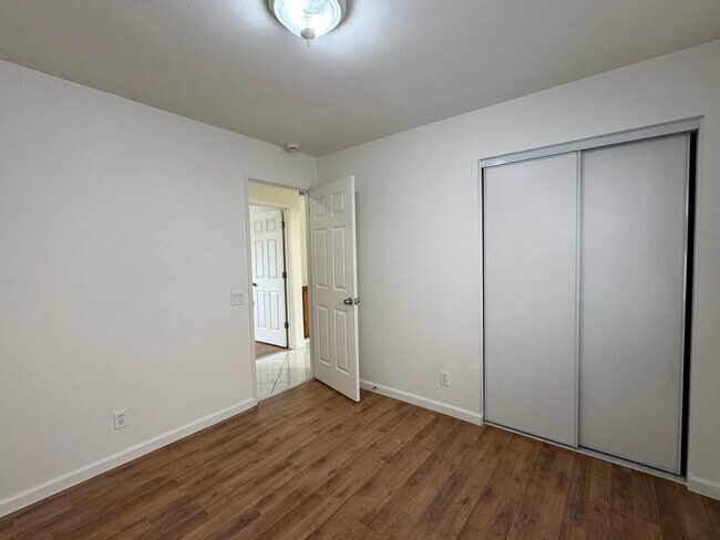 Building Photo - Three Bed, Two Bath Home with Two Car Garage