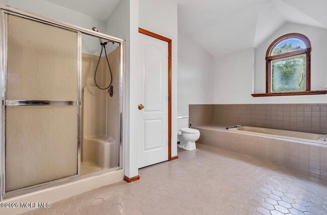 Building Photo - 1112 Larchmont St