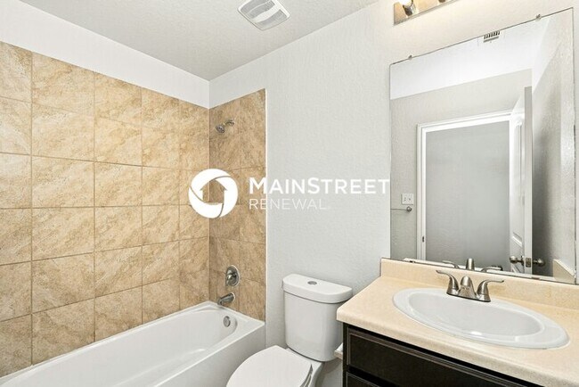 Building Photo - 4 Bedroom Pet-Friendly Home in San Antonio, TX with Main Street Renewal