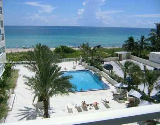 Building Photo - 6917 Collins Ave