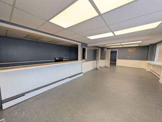 Building Photo - 202 Union St