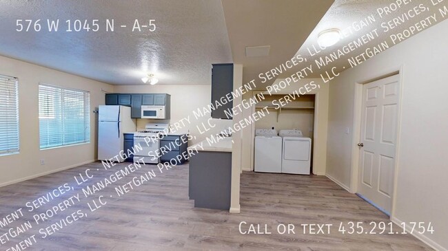 Building Photo - 576 1045