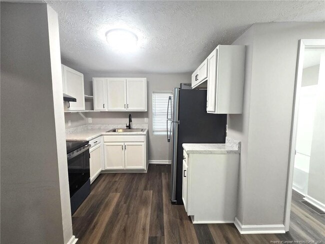 Building Photo - 874 W Orange St