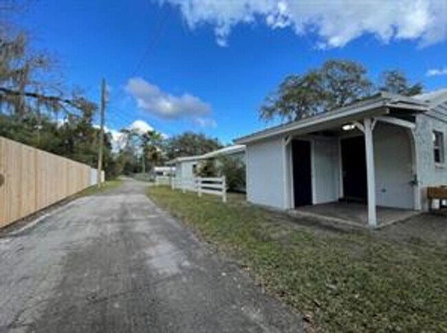 Building Photo - 1408 Spencer Ct