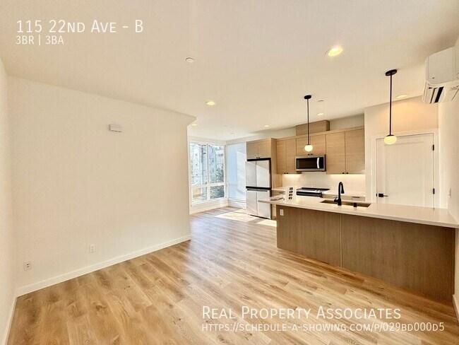 Building Photo - 115 22nd Ave