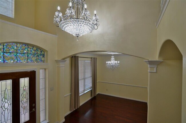 Building Photo - 7430 Boxwood Ridge Ln