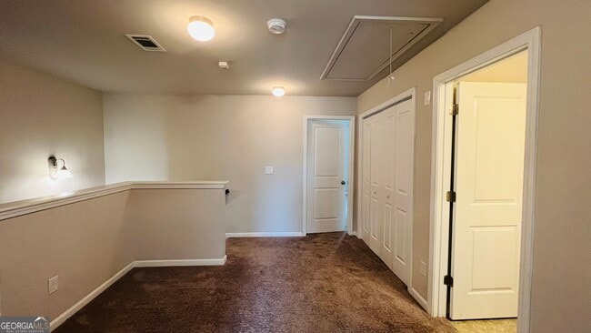 Building Photo - 256 Highland Pointe Cir E