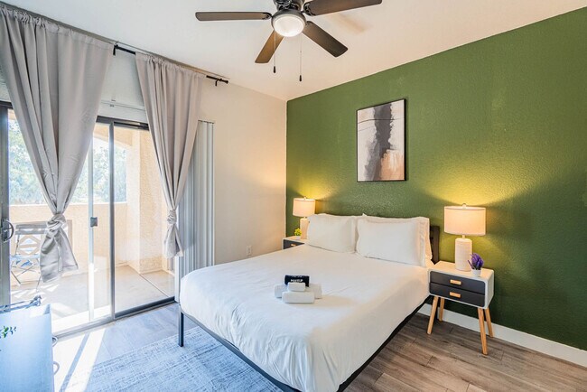 Building Photo - 2155 S 55th St