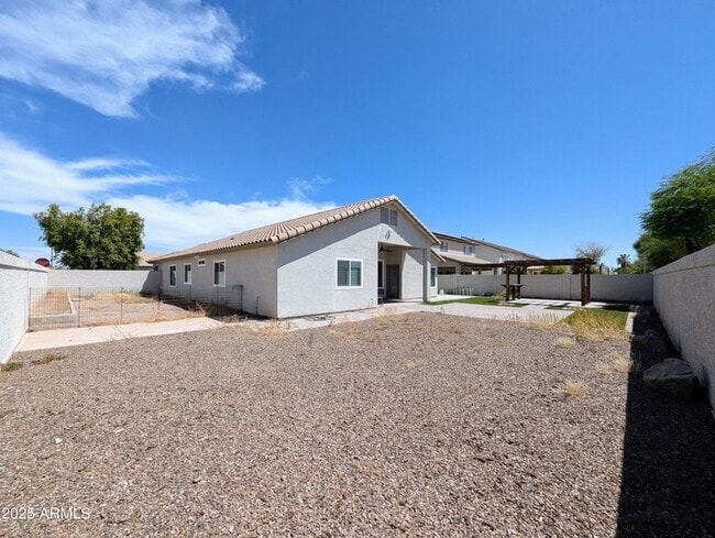 Building Photo - 3990 N 143rd Ln