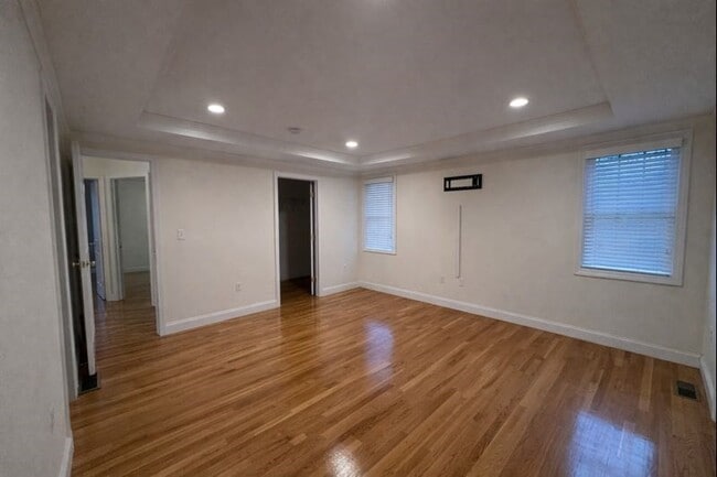 Building Photo - 22 Johns Ave