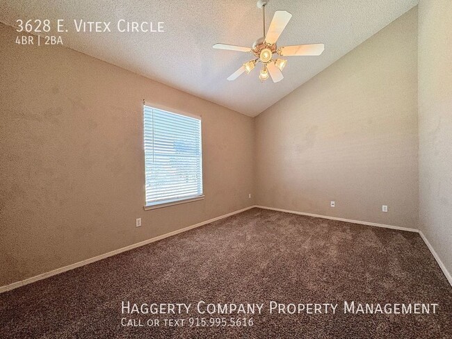 Building Photo - East El Paso 4 bed Refrig A/C