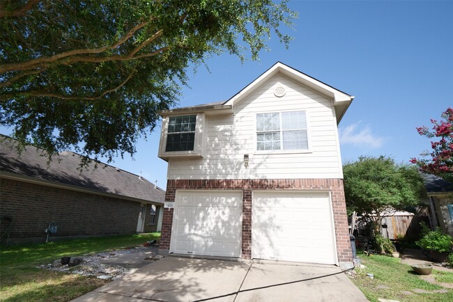 Building Photo - 6823 Arrowchase Ct