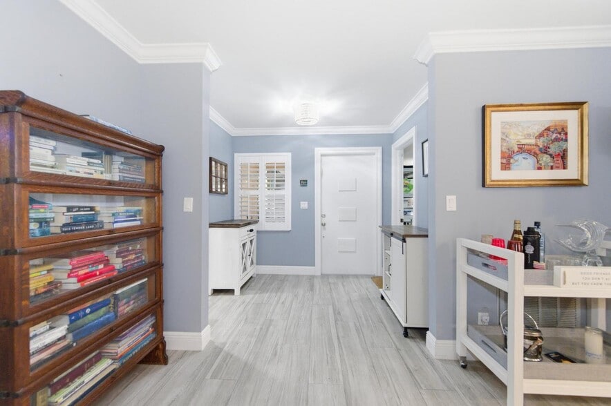 Building Photo - 13126 Via Vesta