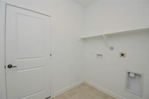 Building Photo - 9519 Dearborn Creek Dr