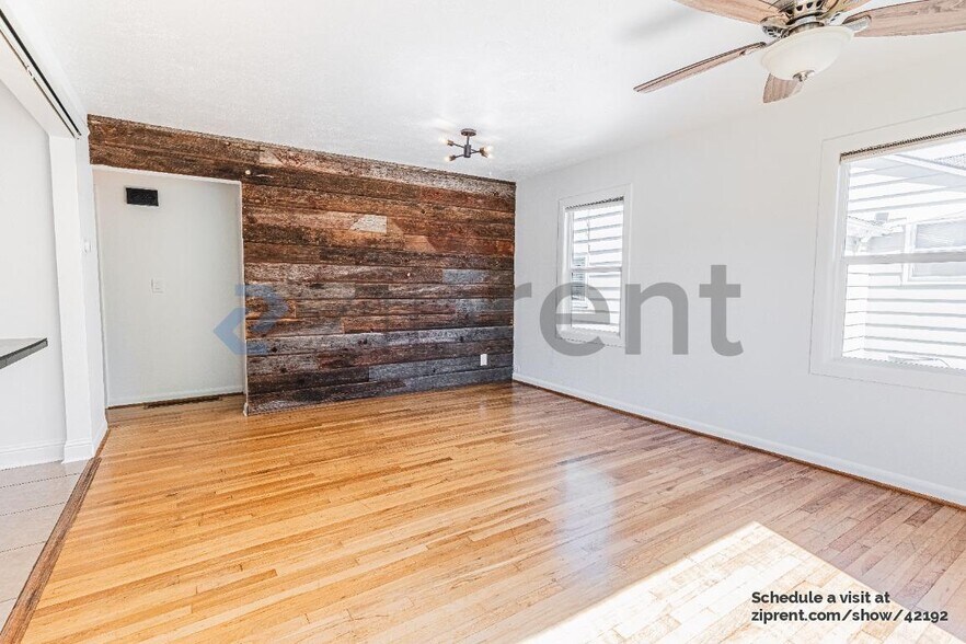 Building Photo - 4915 NE 78th Ave