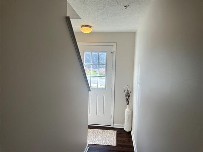 Building Photo - 248 Grace Manor Dr