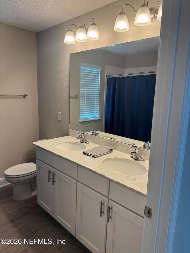 Building Photo - 172 Greenway Ln