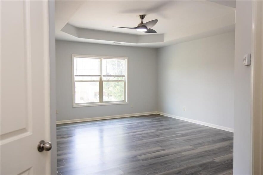 Building Photo - 4960 Ducote Trail
