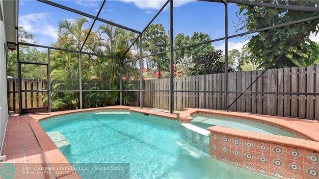 Building Photo - 607 SW 15th St