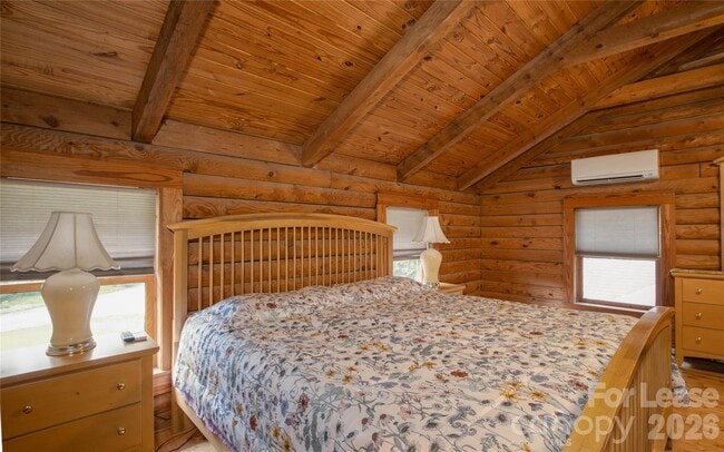 Building Photo - 2038 Toms Creek Rd