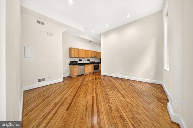 Building Photo - 1213 12th St NW