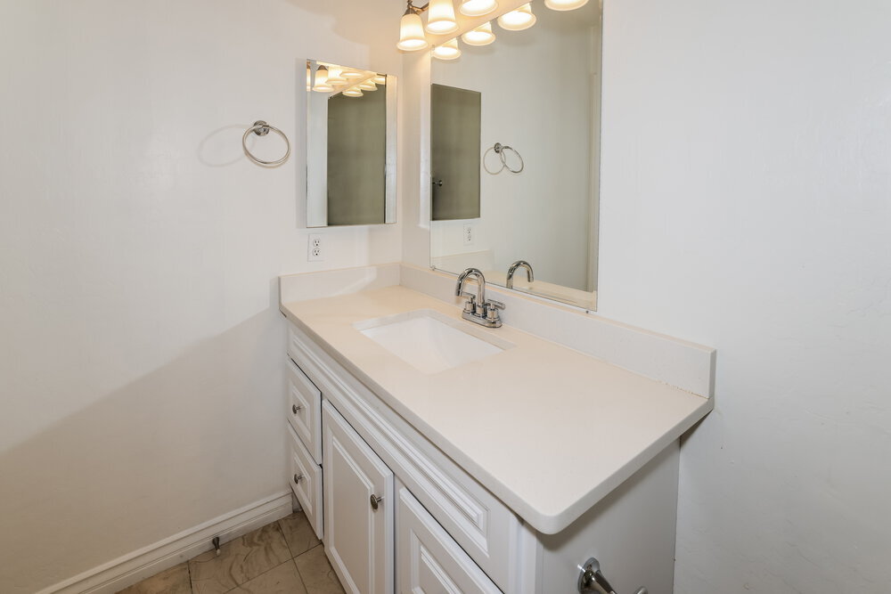 Building Photo - 16634 N 153rd Dr