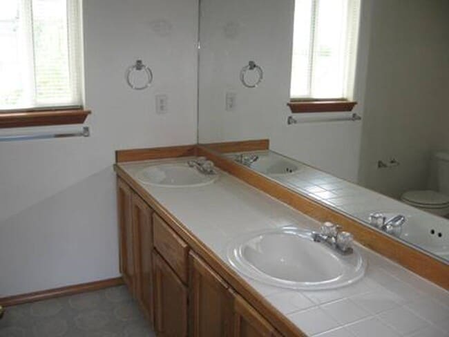 Building Photo - Coming Soon! 3 Bedroom - 2.5 Bath Home in Aloha!