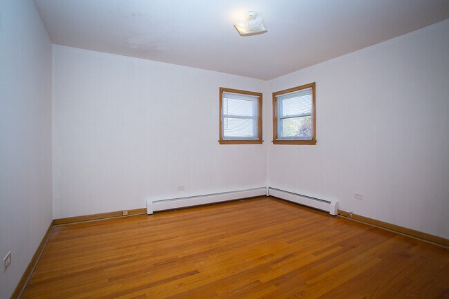 Building Photo - 8729 N Wisner St