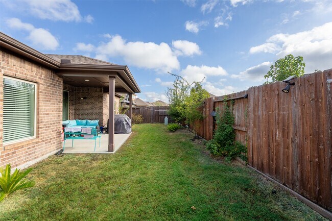 Building Photo - 11218 Puckett River Dr