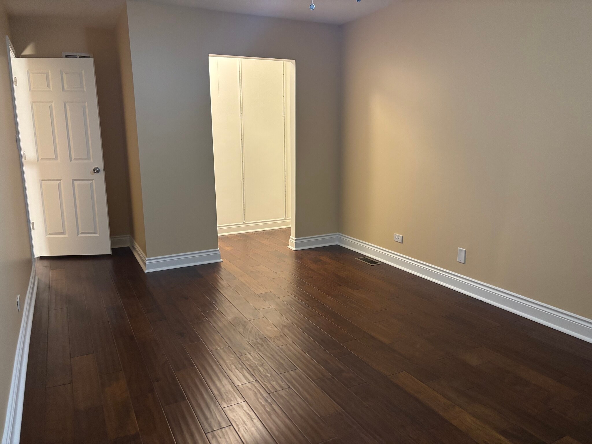 Building Photo - 1741 W 18th Pl