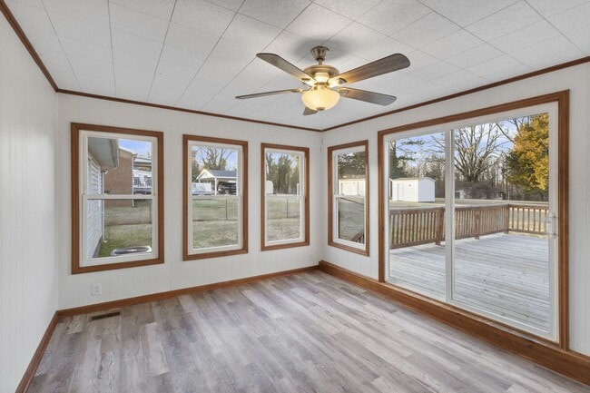 Building Photo - Charming 3 Bedroom Home for Rent!