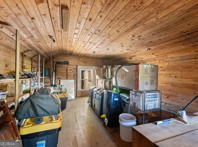 Building Photo - 249 Martin St
