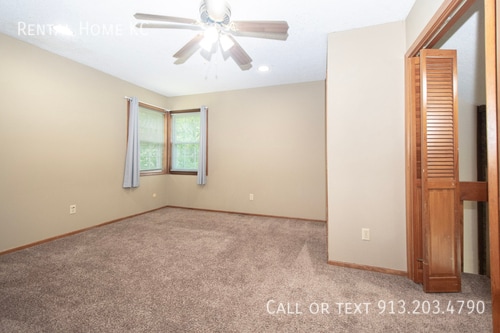 Building Photo - 735 S Avalon Cir