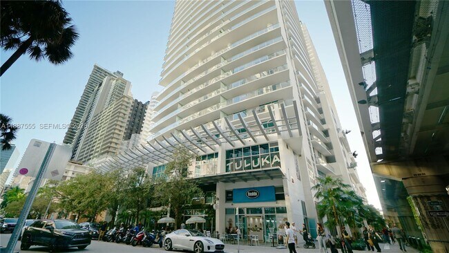 Building Photo - 1100 S Miami Ave