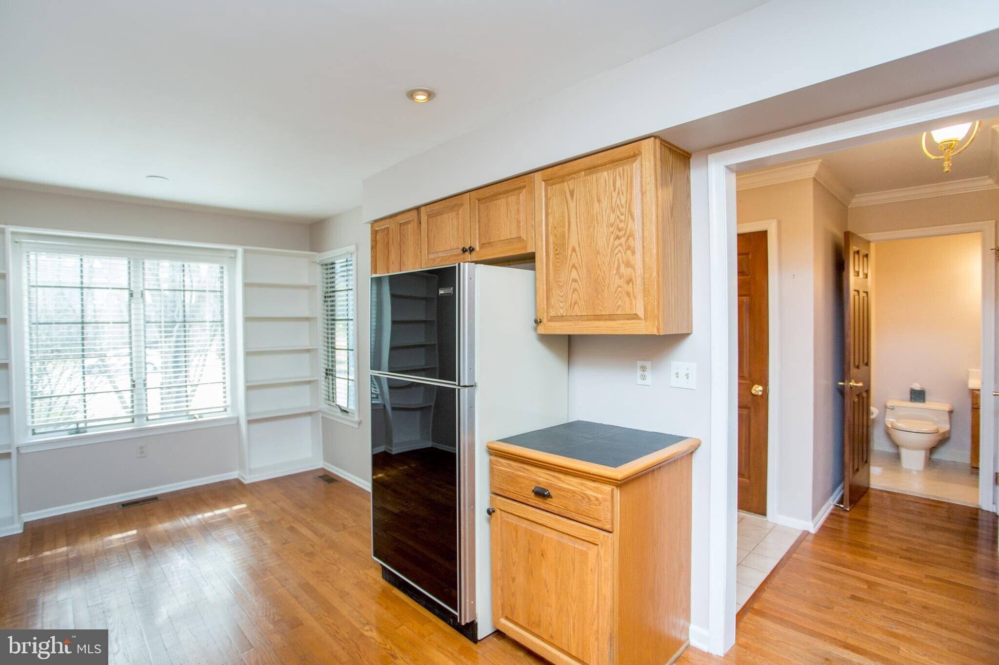 Building Photo - 9 Sturbridge Ct