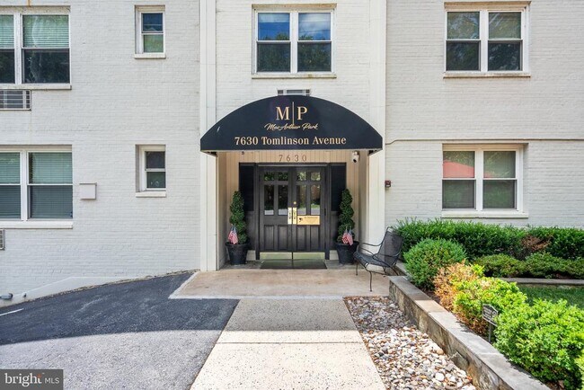 Building Photo - 7630 Tomlinson Ave