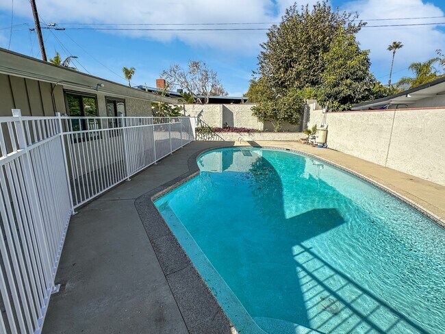 Building Photo - 1115 N Brand Blvd