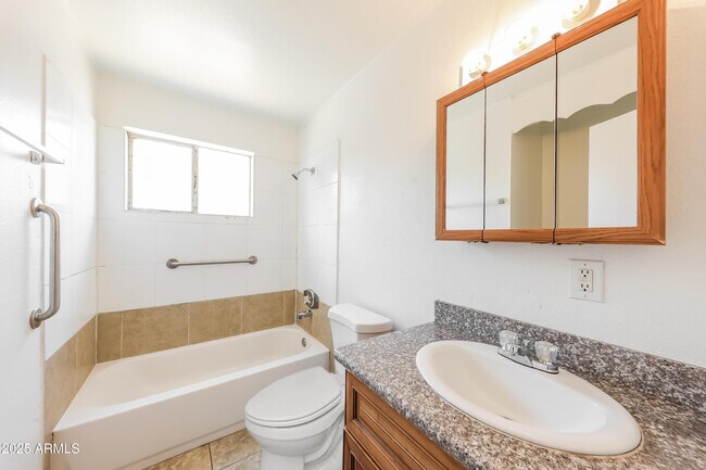 Building Photo - 5514 W Monterosa St