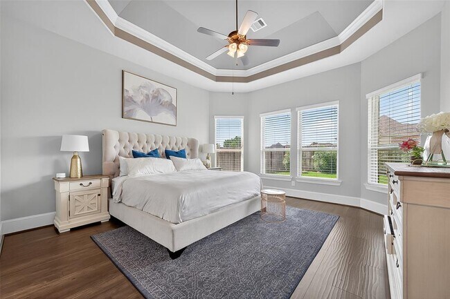 Building Photo - 30148 Southern Sky Dr
