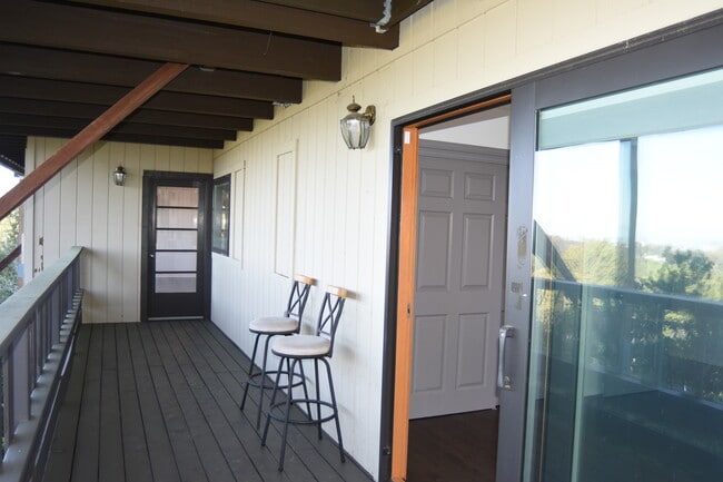 Building Photo - 15 Anson Rd